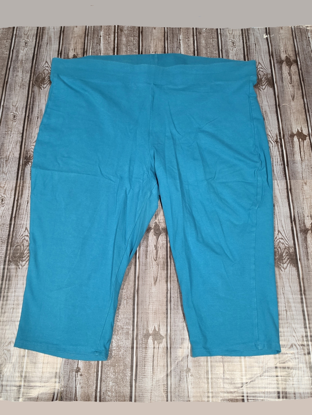 Torrid Teal Blue Capri Leggings Size 4